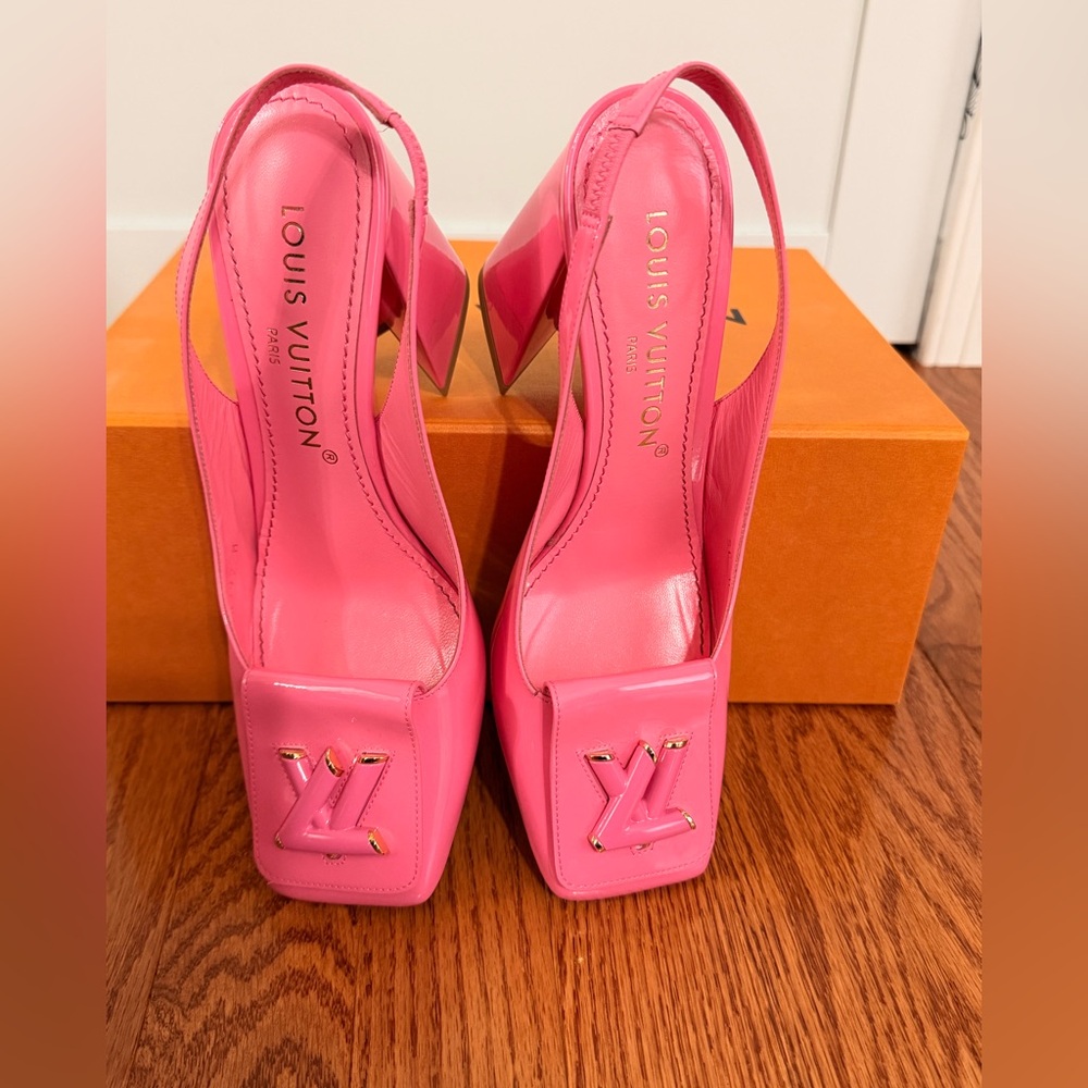 Louis Vuitton Shake Slingback Pumps - Picture 7 of 9